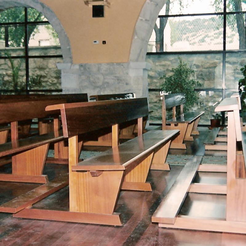 Bancos Modelo Villanueva